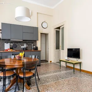 Flat-2 Min Walk The Cathedral! , Livorno Italy